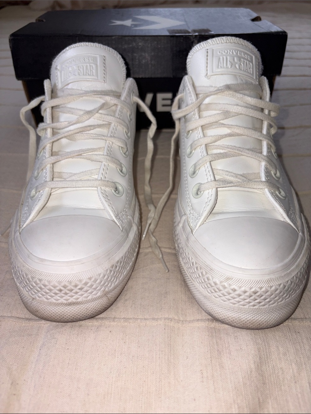 Converse Chuck Taylor All Star Lift Ox in Vintage White